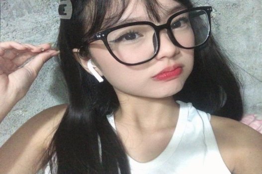 Làm tình rên to cũng được, dẫu có xinh đẹp