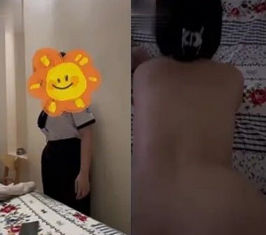 Em thích phá phách trong trang phục học sinh