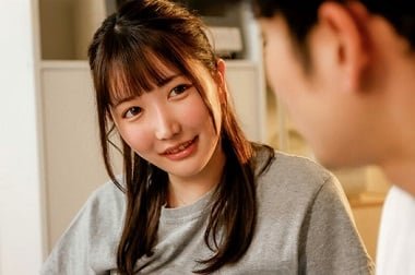 Đèo cô bạn lớp trên giường và chơi trò xếp hình